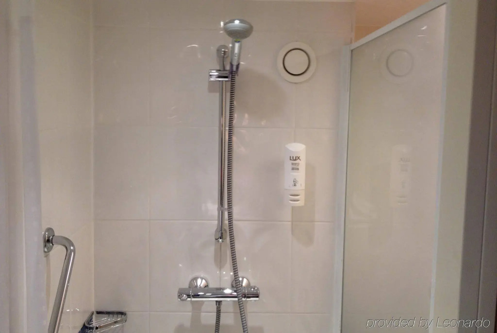 Holiday Inn Express London - Epsom Downs by IHG