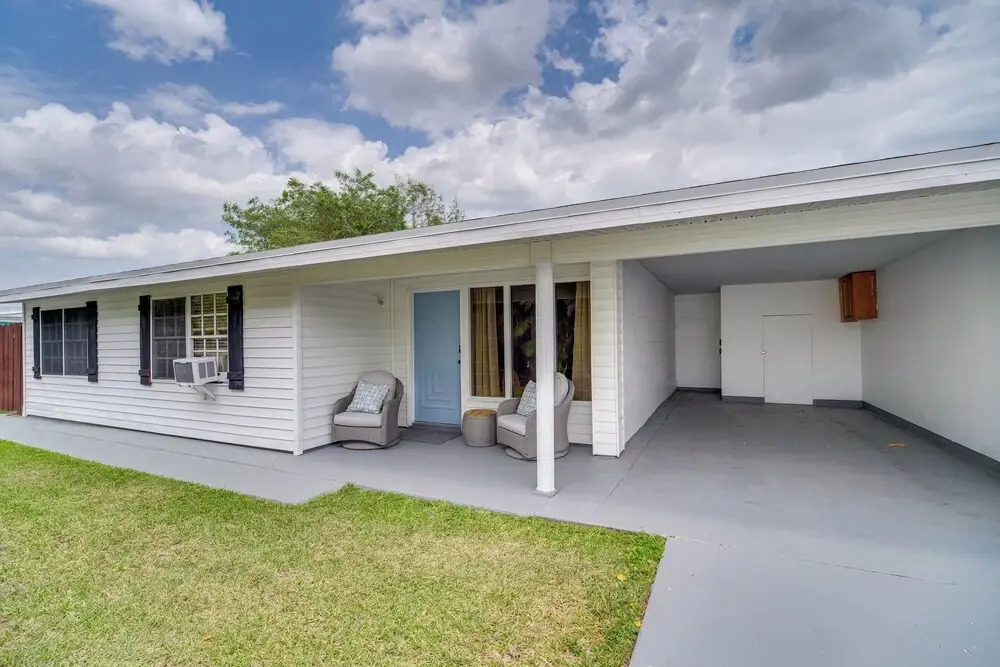 Coastal Vero Beach Home Near the Ocean w/ Patio
