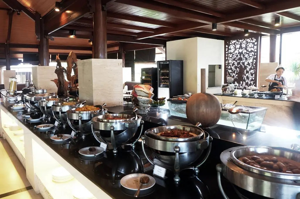 Grand Balisani Suites Hotel