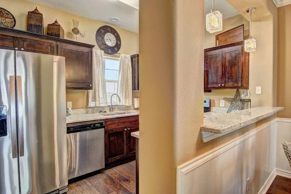 Blondie's Beachhouse - 3 Br Condo