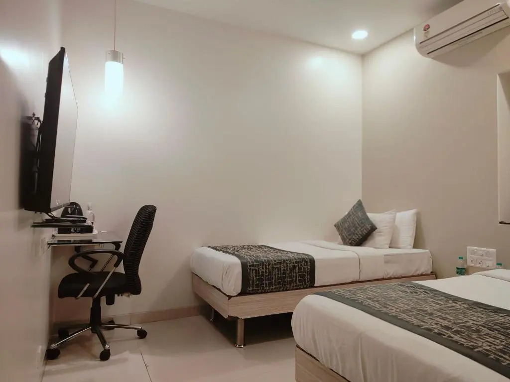 Apollo Guest House - Colaba Causeway