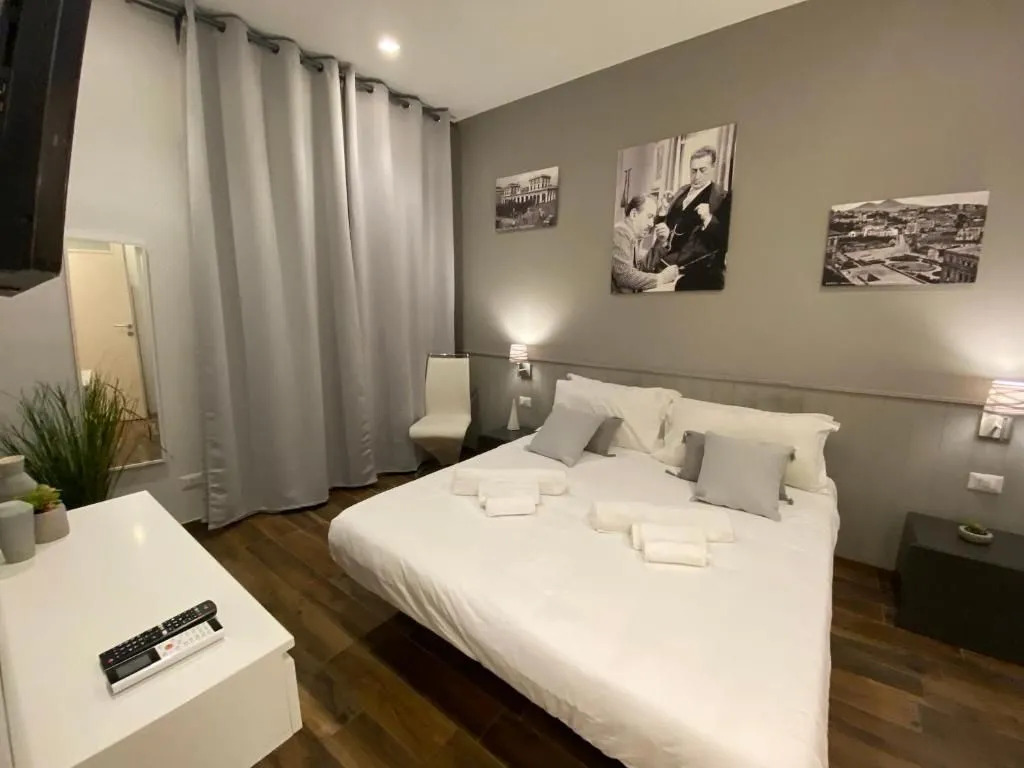 HOTIDAY Room Collection - Napoli Botanique