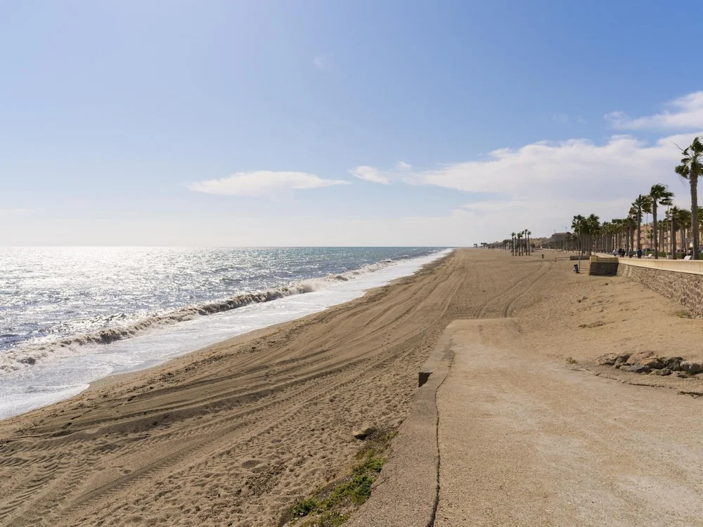 Lovely Holiday Home in Almeria near Sea Beach