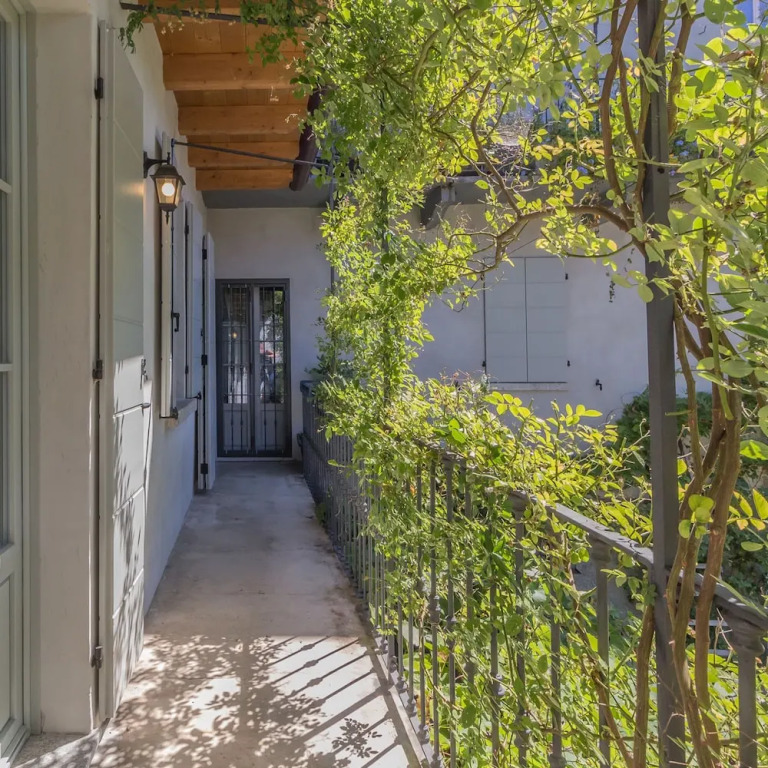 Green Garden House in Lierna