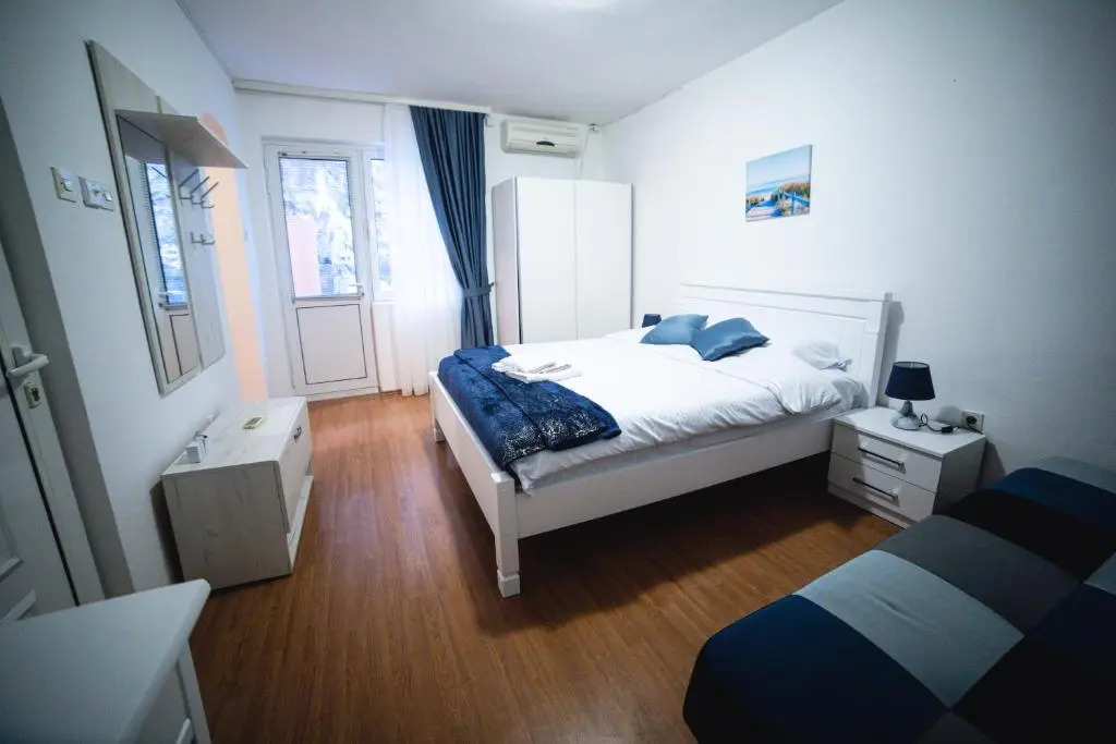 FOR-A Apartmani