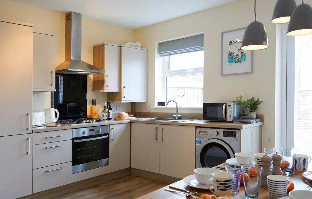 Filey Shore - Beautiful 3 bedroom house with parking and garden, close to centre