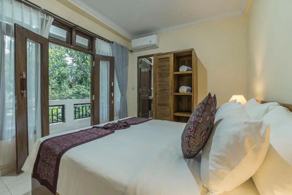 Vaneka Garden House