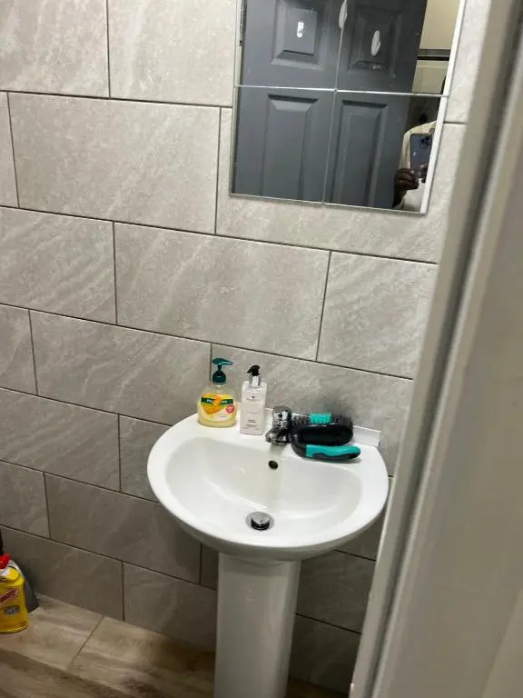 Haggai 5 Comfort Suites