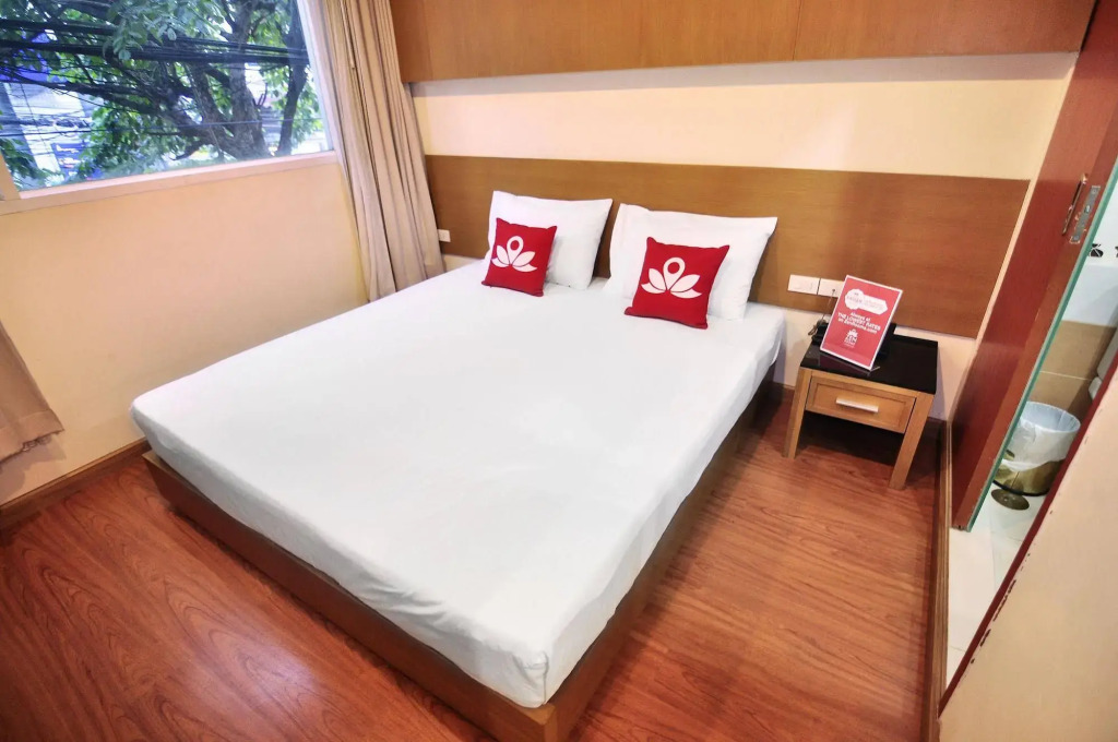 ZEN Rooms Surawong