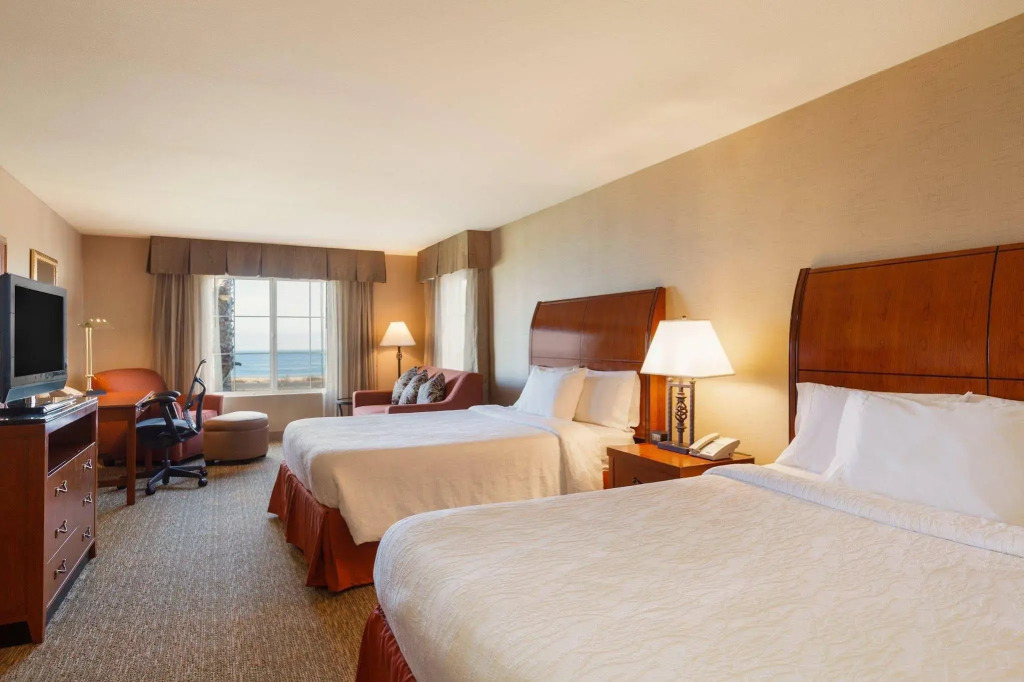 Hilton Garden Inn Carlsbad Beach