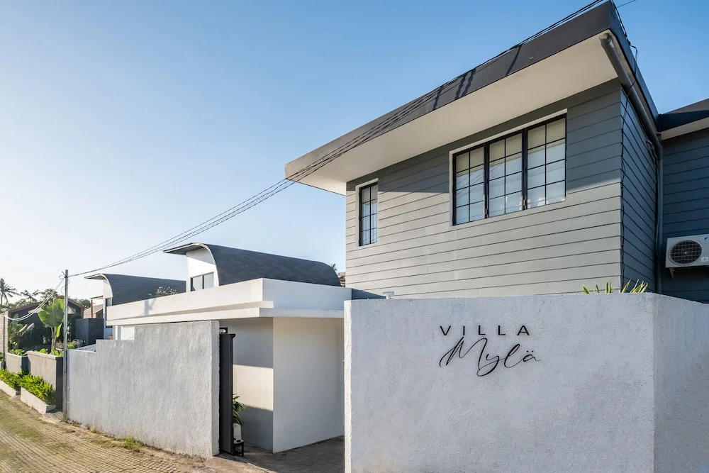 Modern 3 Bedrooms Villa Myla By OriVista, Pool-Netflix-Wifi