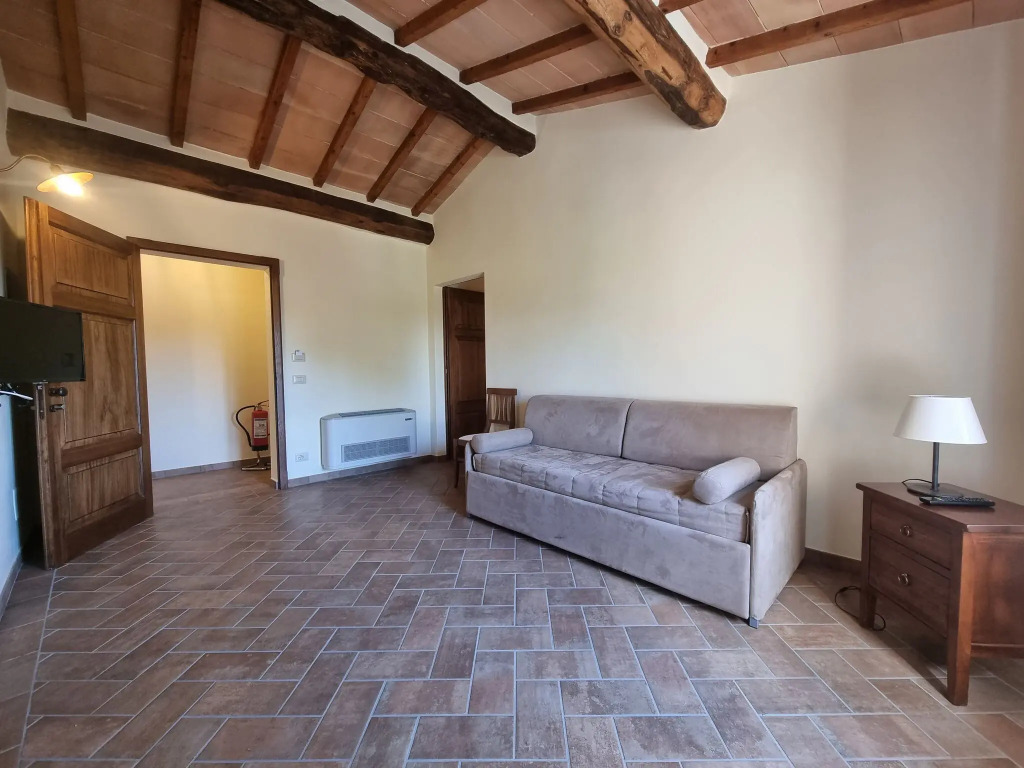 Tasteful Countryside Stay