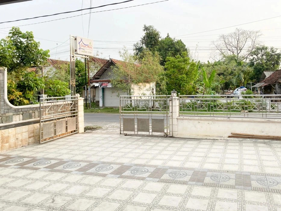 Homestay Jaya Asri Syariah RedPartner near Alun Alun Jombang