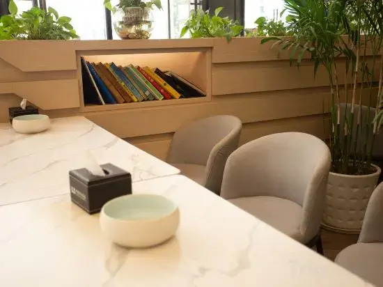 Xin Kai Yue Hotel
