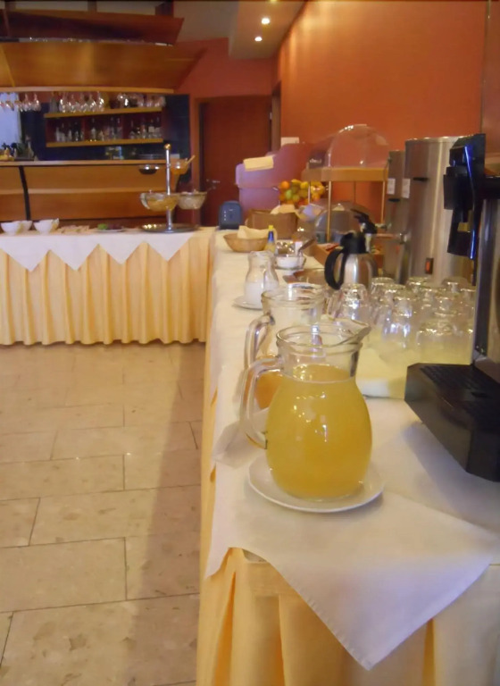 Sándor Hotel
