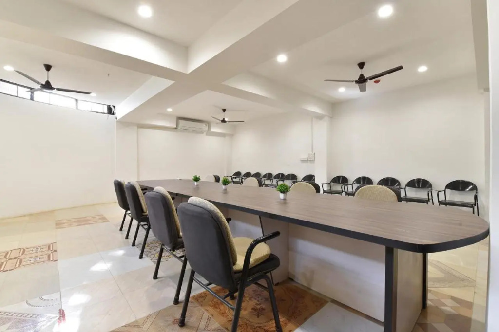 Fabhotel Siddharth Corporate