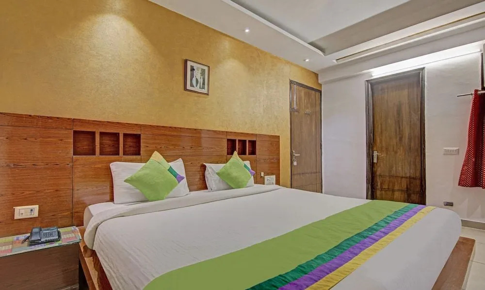 Treebo Trend Hotel Le Grand