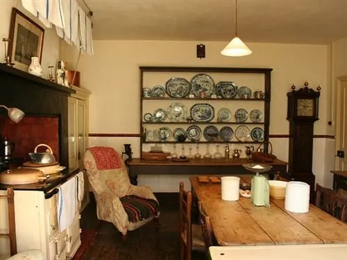 St Benedict - Victorian Bed and Breakfast