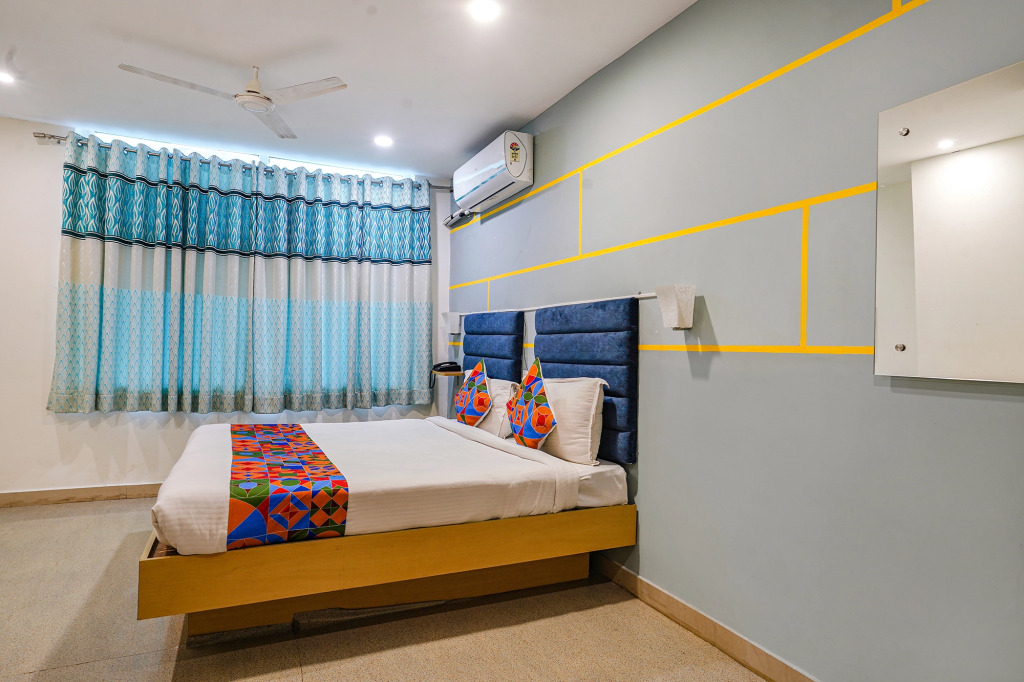 Fabhotel Jkc Grand