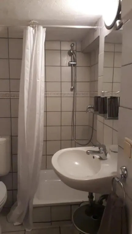 Roter Backstein Apartment 3