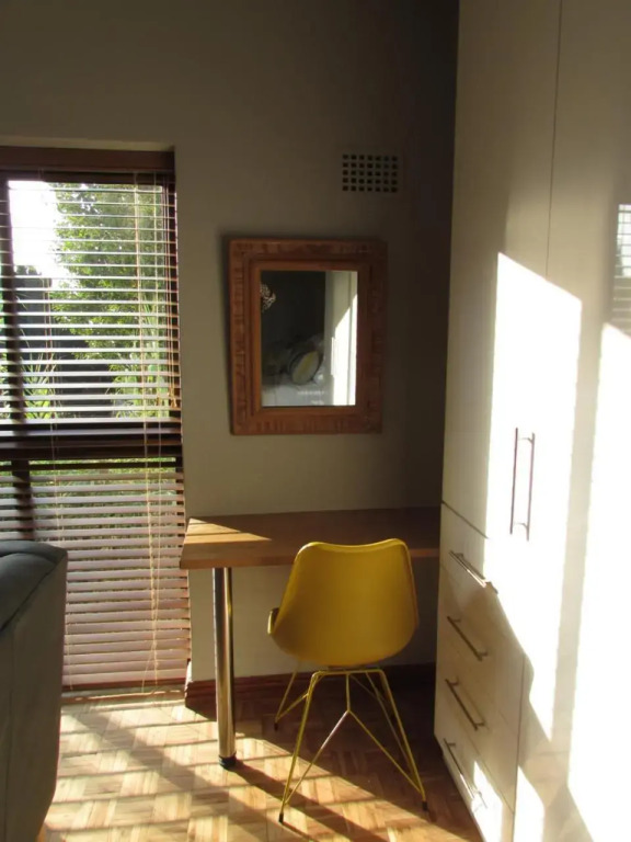 Live Like a Local: Studio 29 @ 25 Market street