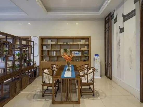 Manju Hotel Ningbo Polytechnic