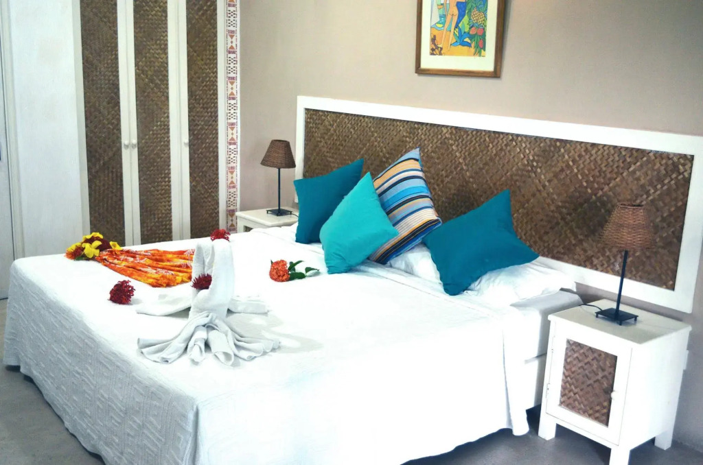 Sous le Badamier Quiet Boutique Hotel with Pool near Grand Baie