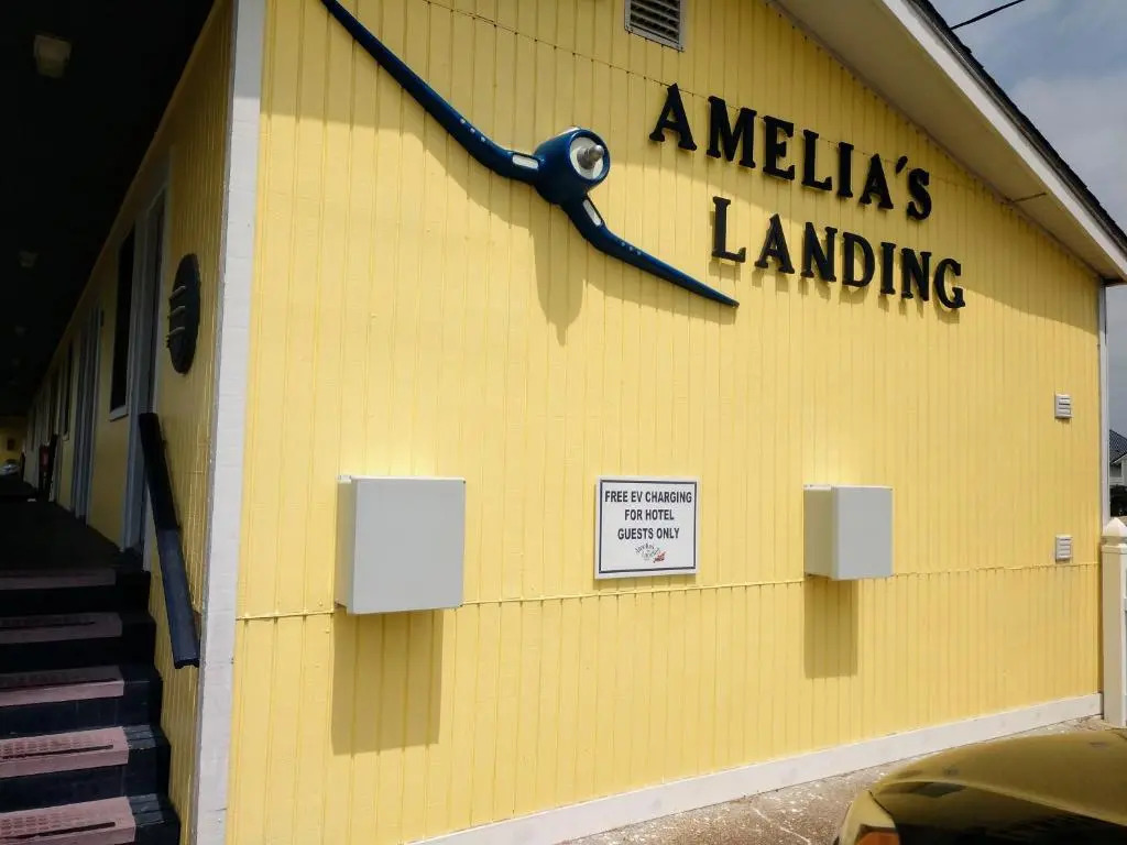 Amelias Landing