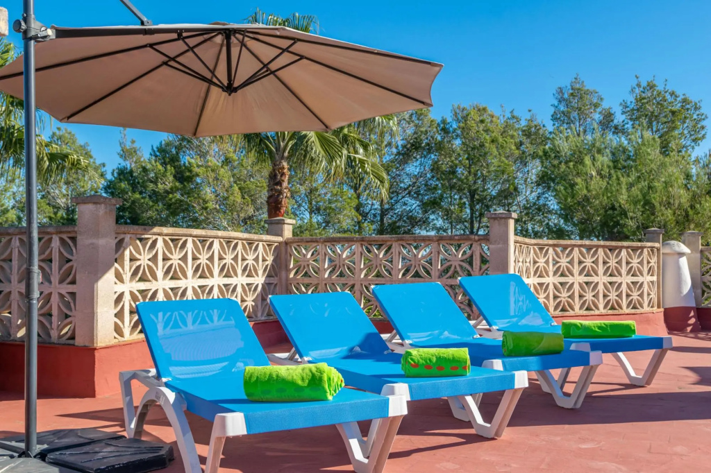 VILLA MANZA - Charming country house with terrace and garden. Free WIFI.