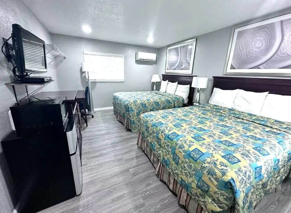 Lemon Bay Motel