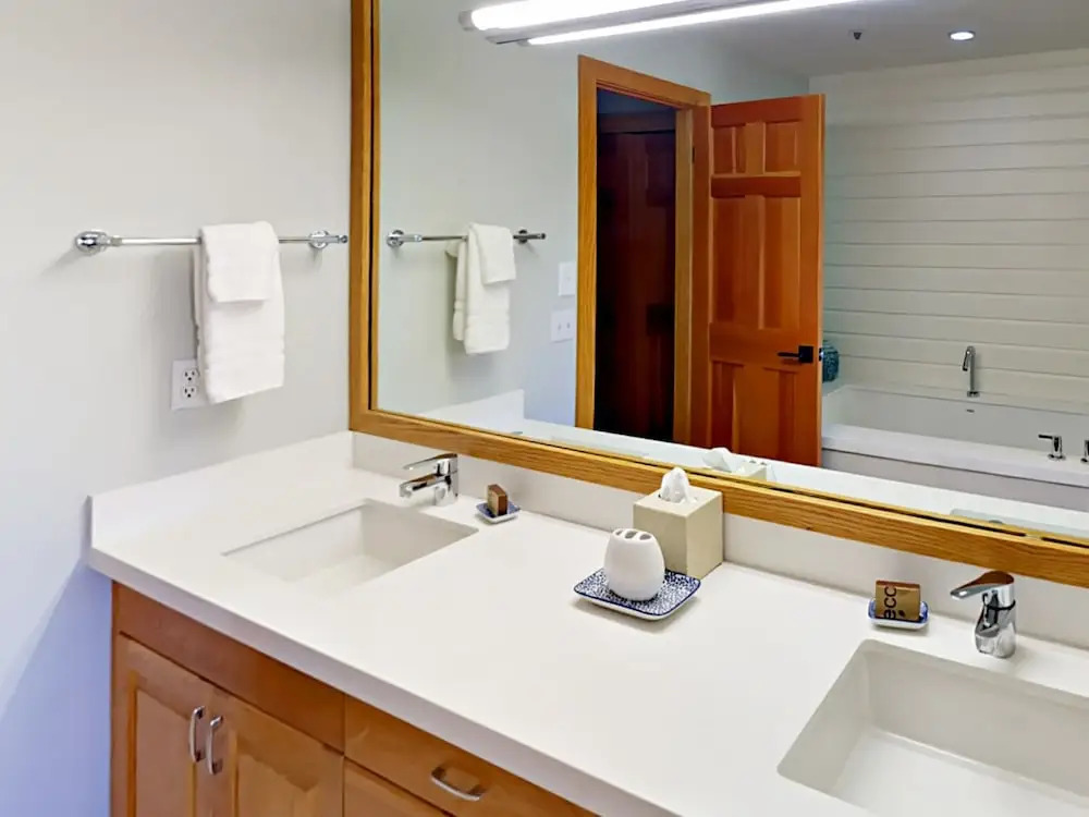 1585 Empire Avenue Condo Unit 303