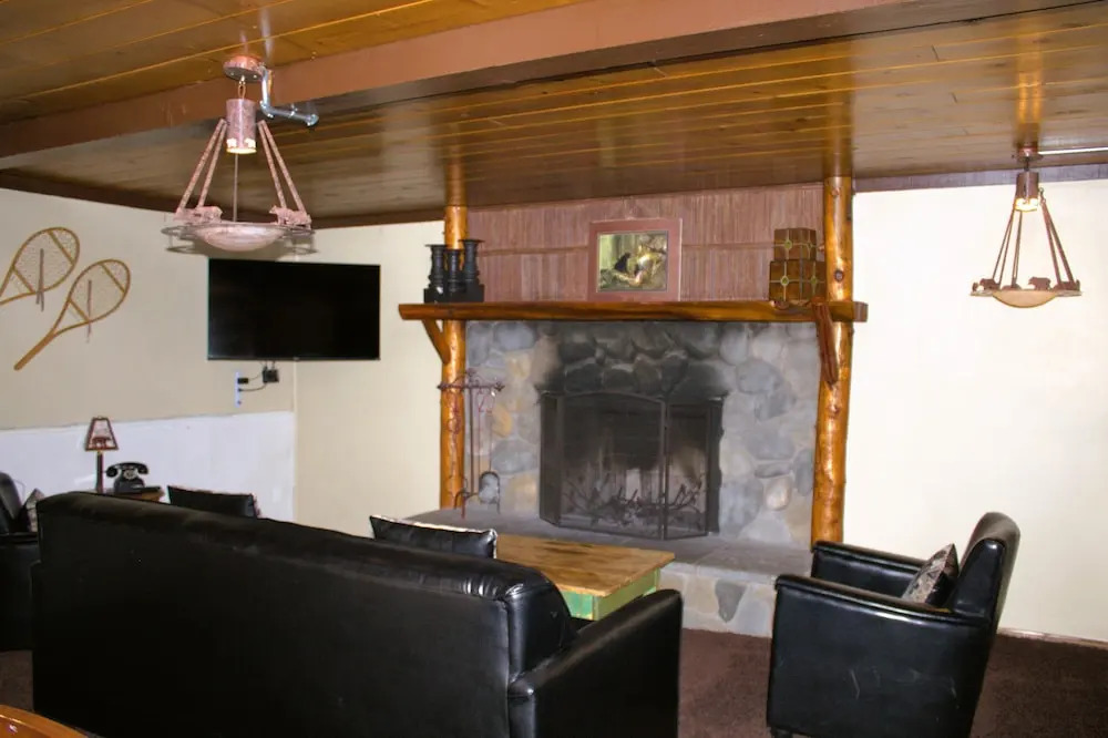 Goldmine Lodge