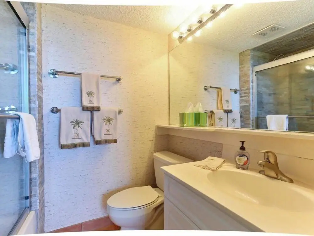 1159-beach-walker