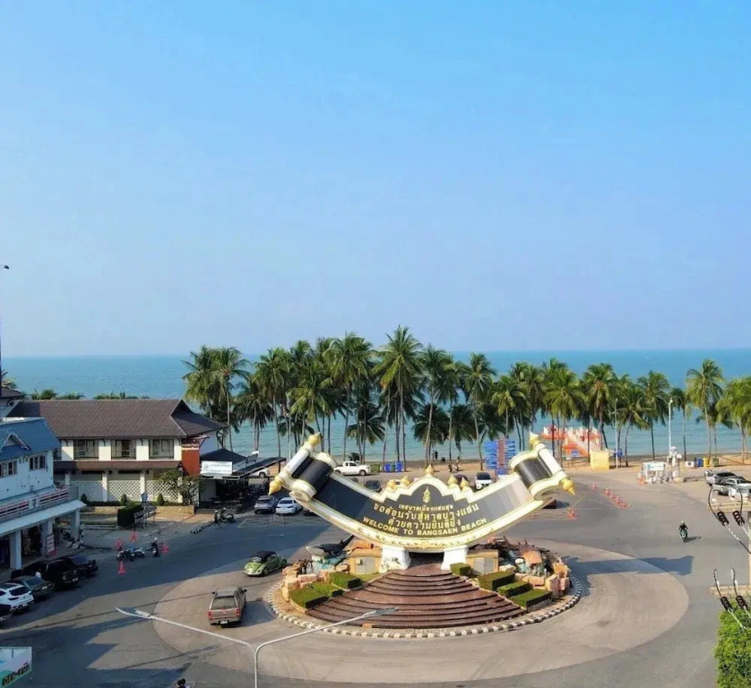 Bangsaen View Beach