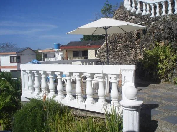 The Rock House Eco