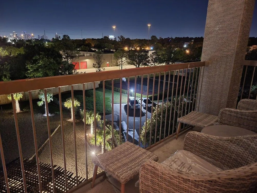 City View & Poolview Apartment With Full Kitchen 2 Bedroom Apts by Redawning