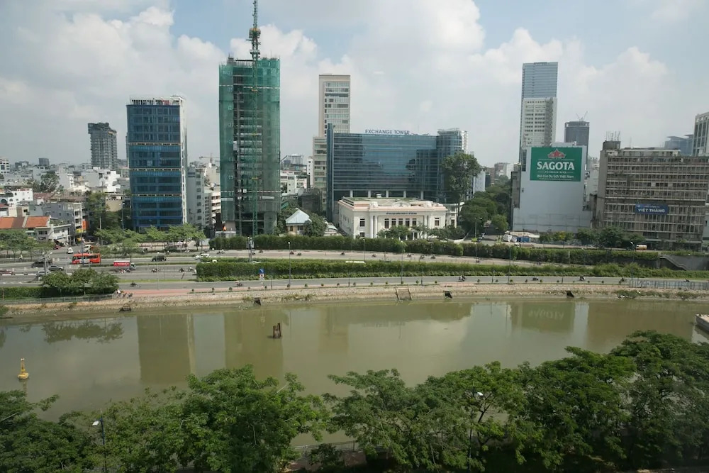 J7 3BR Apartment