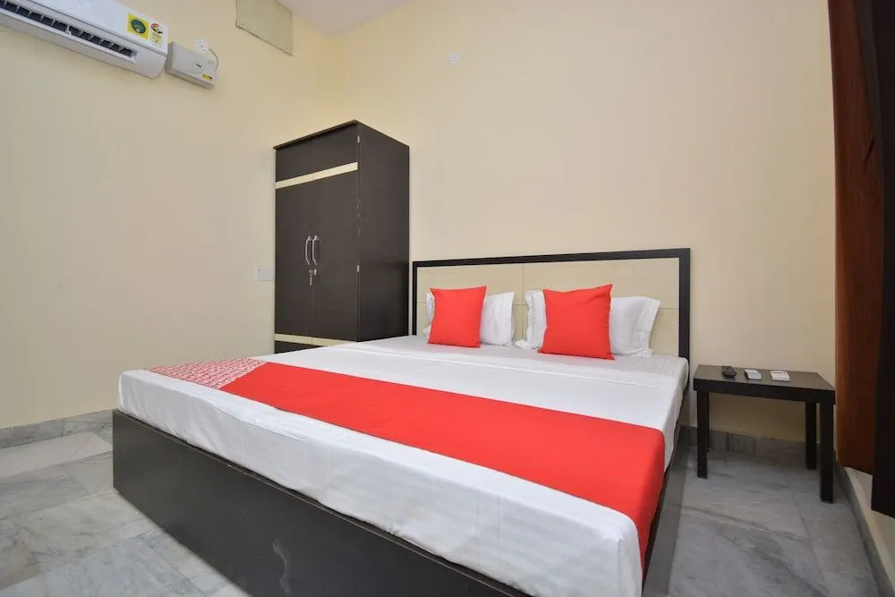 Jass Stays By OYO Rooms