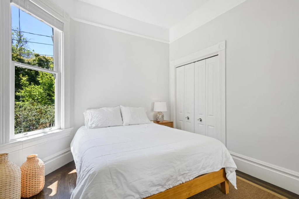 Upper level 1885 Queen Anne flat