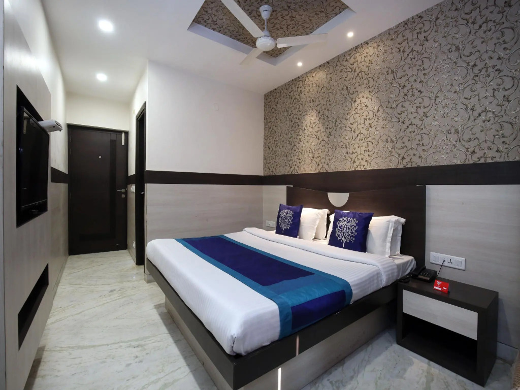 OYO 9816 Hotel Neelkanth