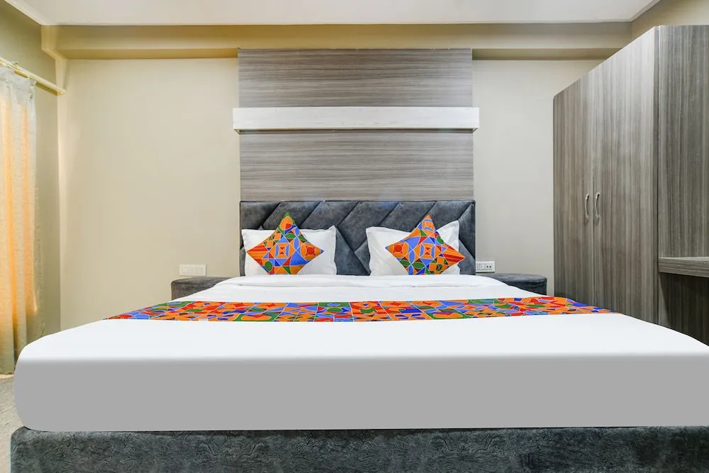 Fabhotel Classic Inn