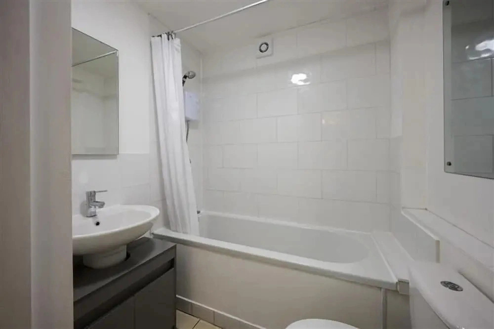 Host Stay Nile Street Retreat