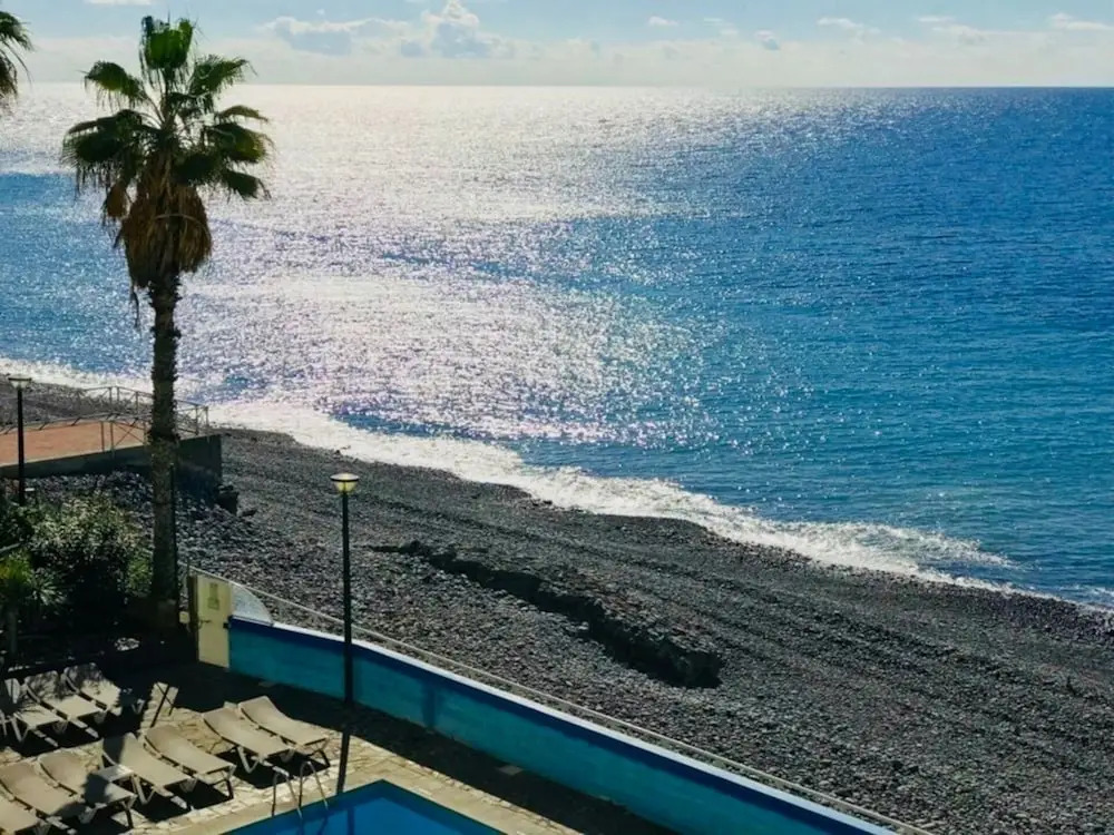 Atlantic View 2 - Apartment with pool & sea view