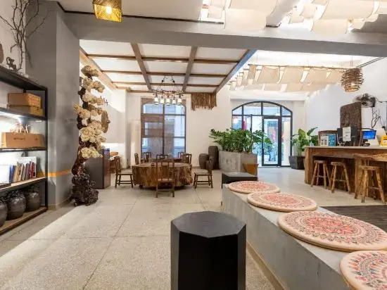 Dusty Mirror Homestay (Guilin Liangjiang Sihu Branch)