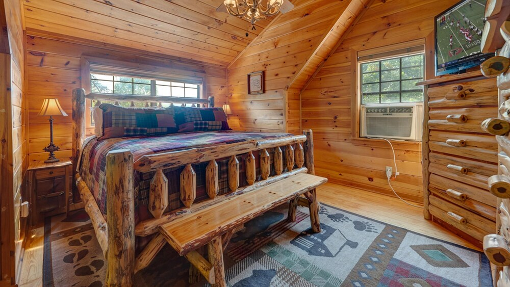 Standing Bear Lodge by Escape to Blue Ridge