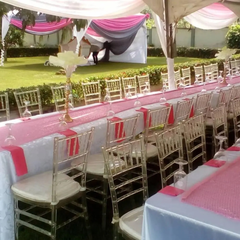 Kwamo Executive lodge