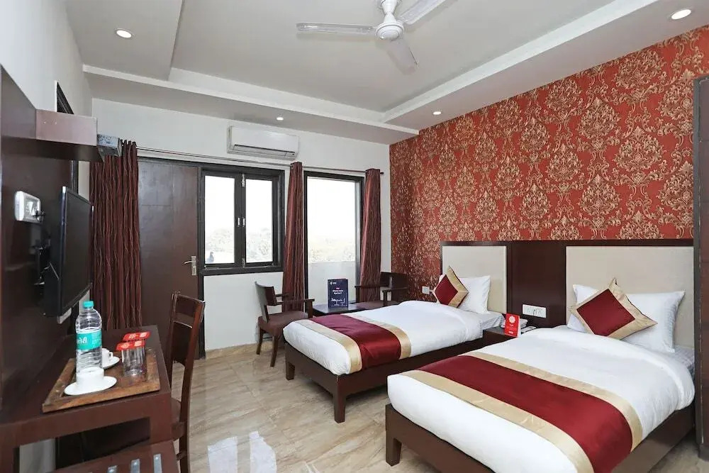 Hotel Tulip Suites By OYO Rooms