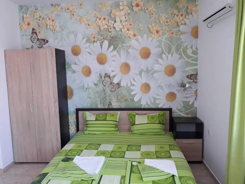 Guest House Yanina