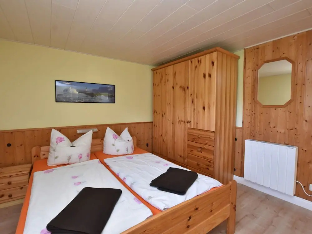 Attractive Holiday Home in Roggow With Fenced Garden