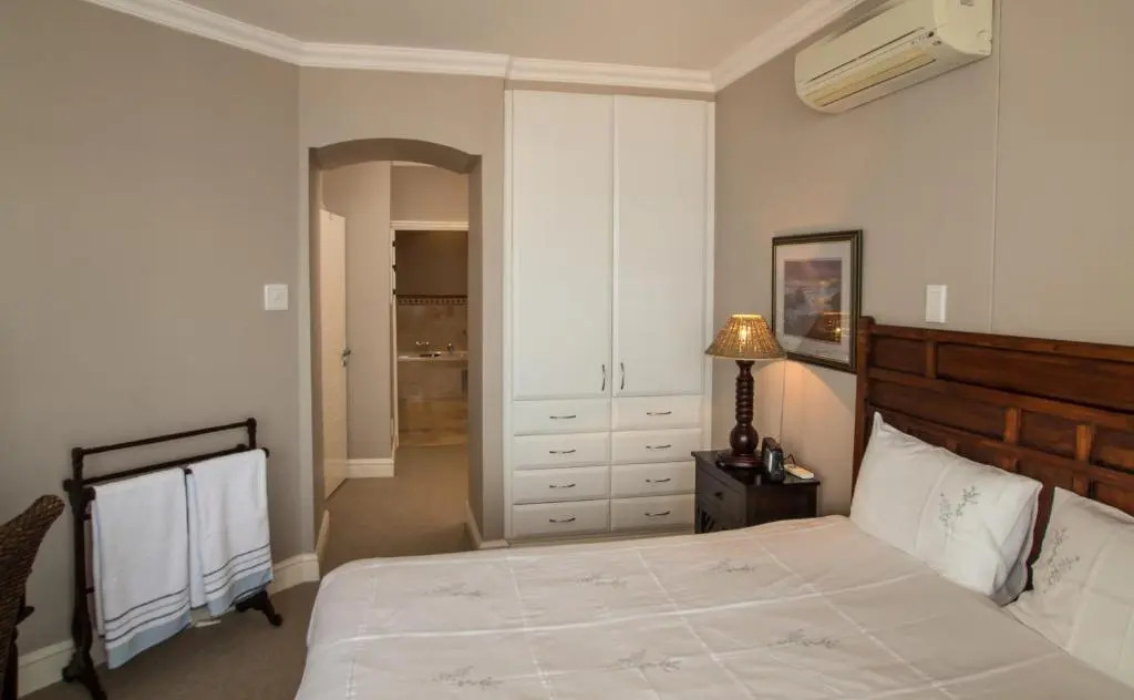 702 Oyster Rock - by Stay in Umhlanga